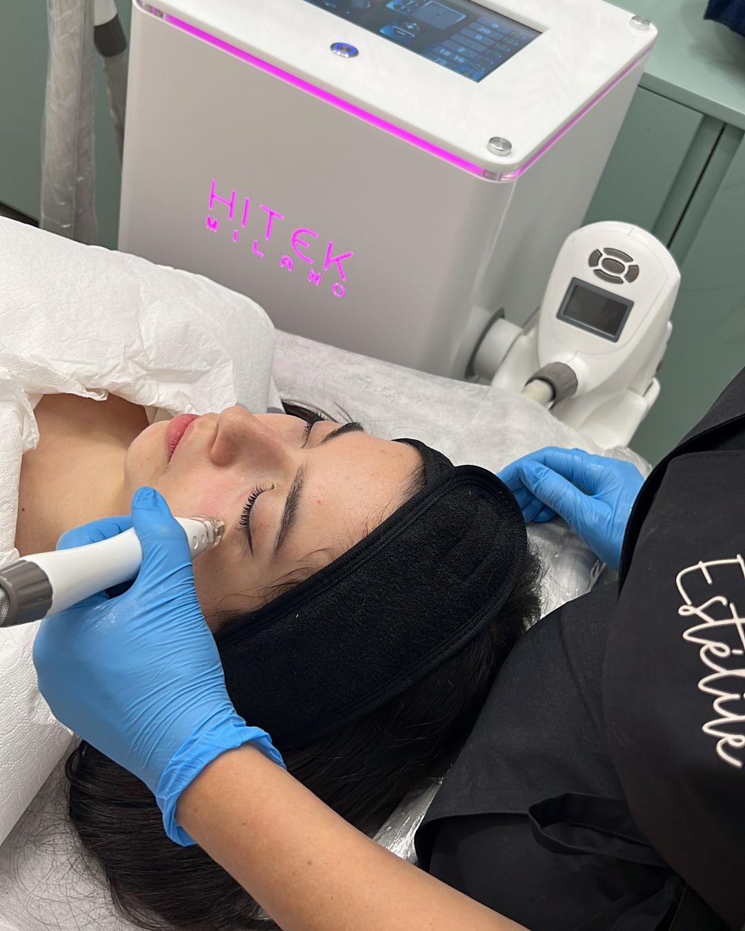 Trattamento viso anti-age con radiofrequenza